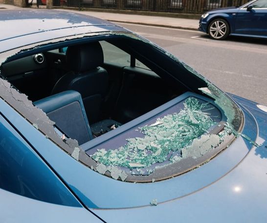 Car Back Windscreen Replacement in Dubai